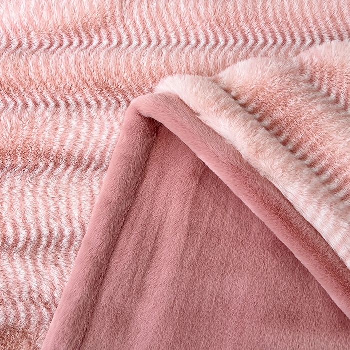91家纺网 家纺一手货源 找家纺 凯轩毛毯网销专供 2025新款婚庆仿皮草彩波纹艺术毯毛毯毯子-彩波纹 彩波纹-蜜桃粉