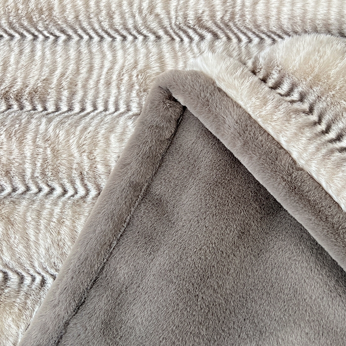 91家纺网 家纺一手货源 找家纺 凯轩毛毯网销专供 2025新款婚庆仿皮草彩波纹艺术毯毛毯毯子-彩波纹 彩波纹-浅灰