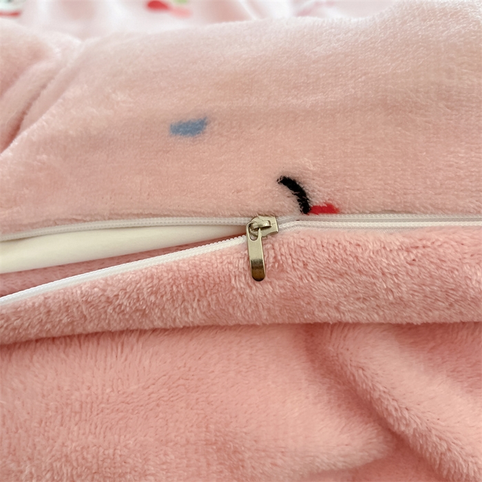 91家纺网 家纺一手货源 找家纺 寻米 2025新款高克重加厚保暖牛奶绒四件套-第二批 甜味小猫