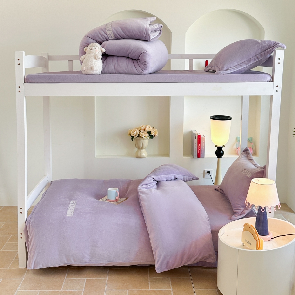 91家纺网 家纺一手货源 找家纺 梓之赫 2025新款230克全消光牛奶绒三件套-简居 简居-紫