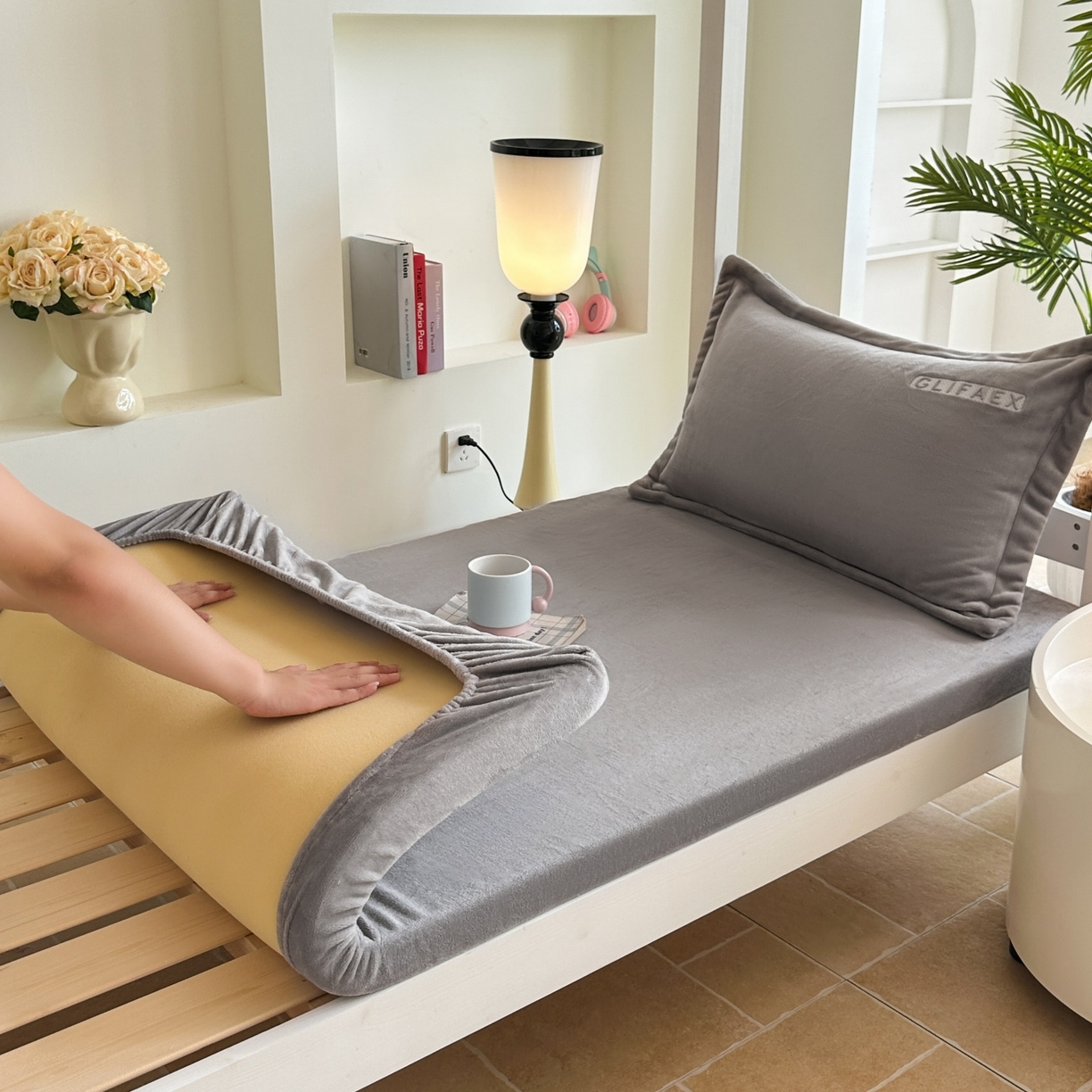 91家纺网 家纺一手货源 找家纺 梓之赫 2025新款230克全消光牛奶绒三件套-简居 简居-灰