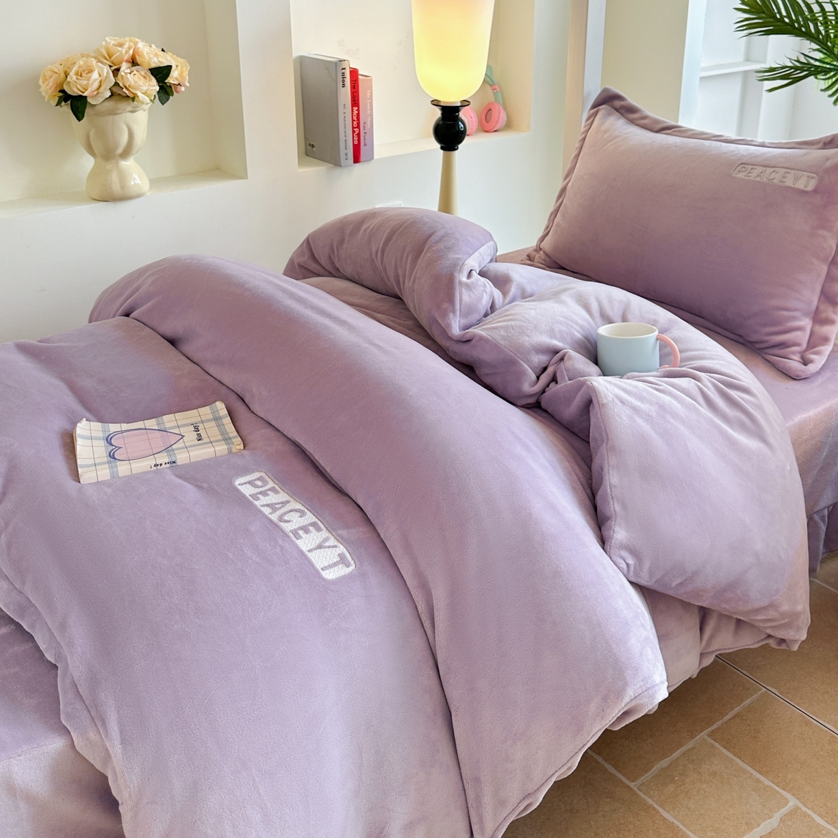 91家纺网 家纺一手货源 找家纺 梓之赫 2025新款230克全消光牛奶绒三件套-简居 简居-紫