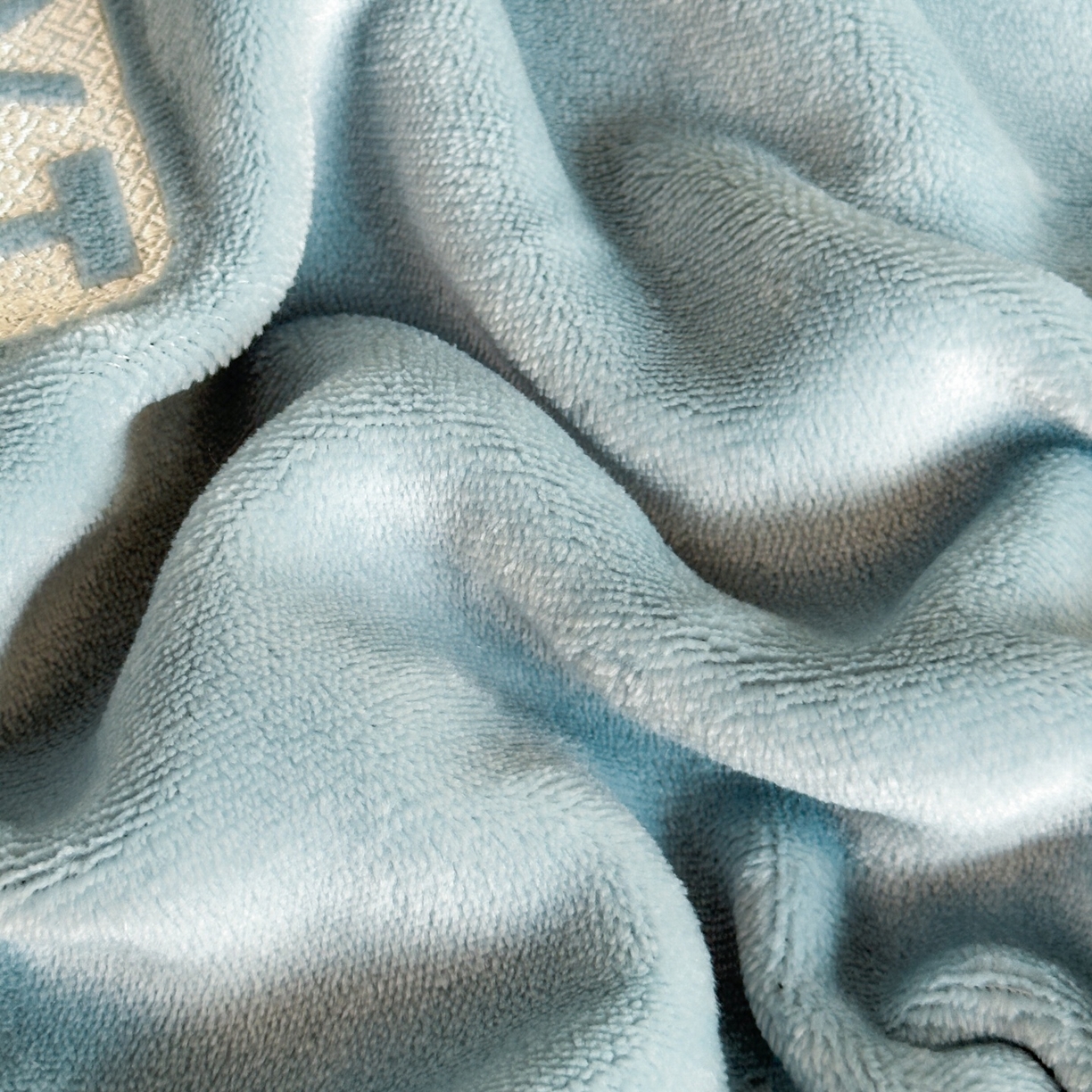 91家纺网 家纺一手货源 找家纺 梓之赫 2025新款230克全消光牛奶绒三件套-简居 简居-蓝