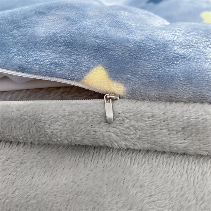 91家纺网 家纺一手货源 找家纺 寻米 2025新款高克重加厚保暖牛奶绒四件套-第二批 晚安小熊-灰