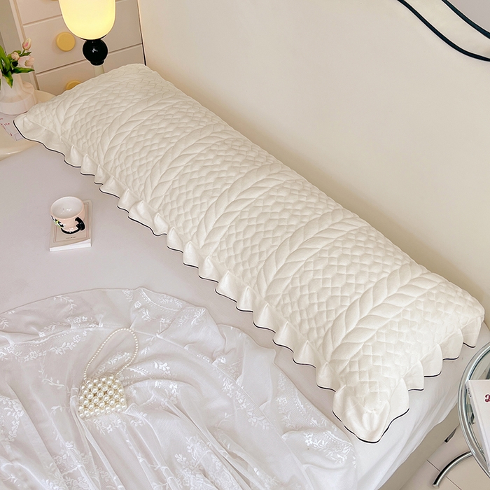 91家纺网 家纺一手货源 找家纺 梦舒羽 2025新款牛奶绒夹棉花边枕套情侣双人加长枕芯套枕头套-轻奢 花边轻奢款-象牙白