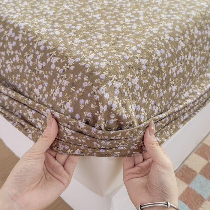 91家纺网 家纺一手货源 找家纺 爱彼家纺 2025新款水洗水洗棉印花床笠单品床笠床笠三件套风格一 花底碎星