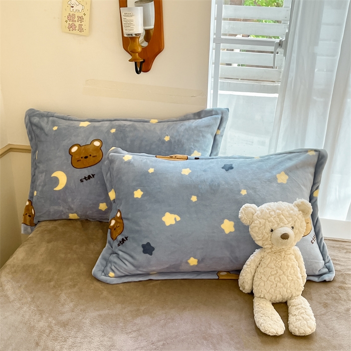 91家纺网 家纺一手货源 找家纺 寻米 2025新款高克重加厚保暖牛奶绒四件套-第二批 晚安小熊-咖