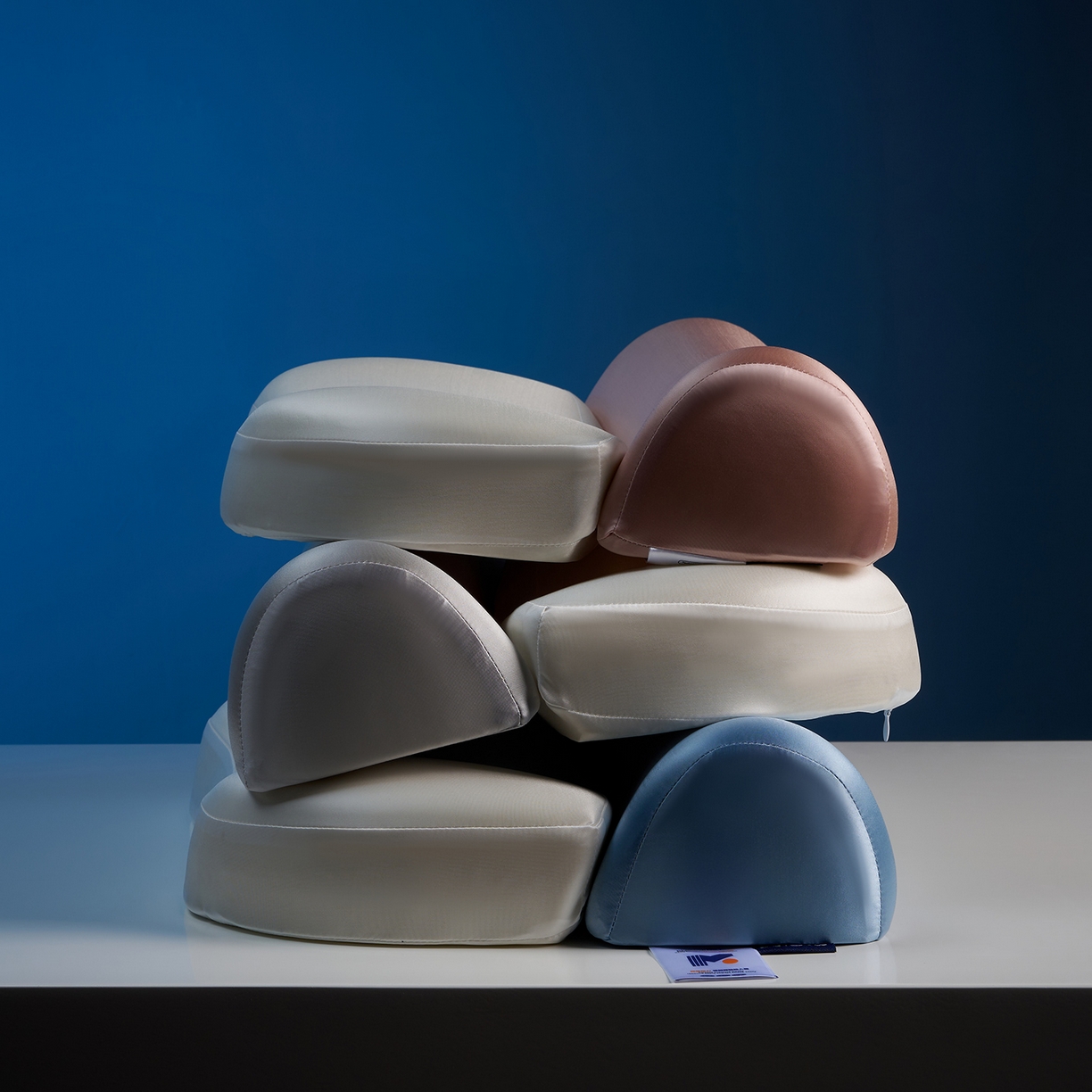 91家纺网 家纺一手货源 找家纺 乐可 2025新款零压记忆牵引枕头枕芯 组合图