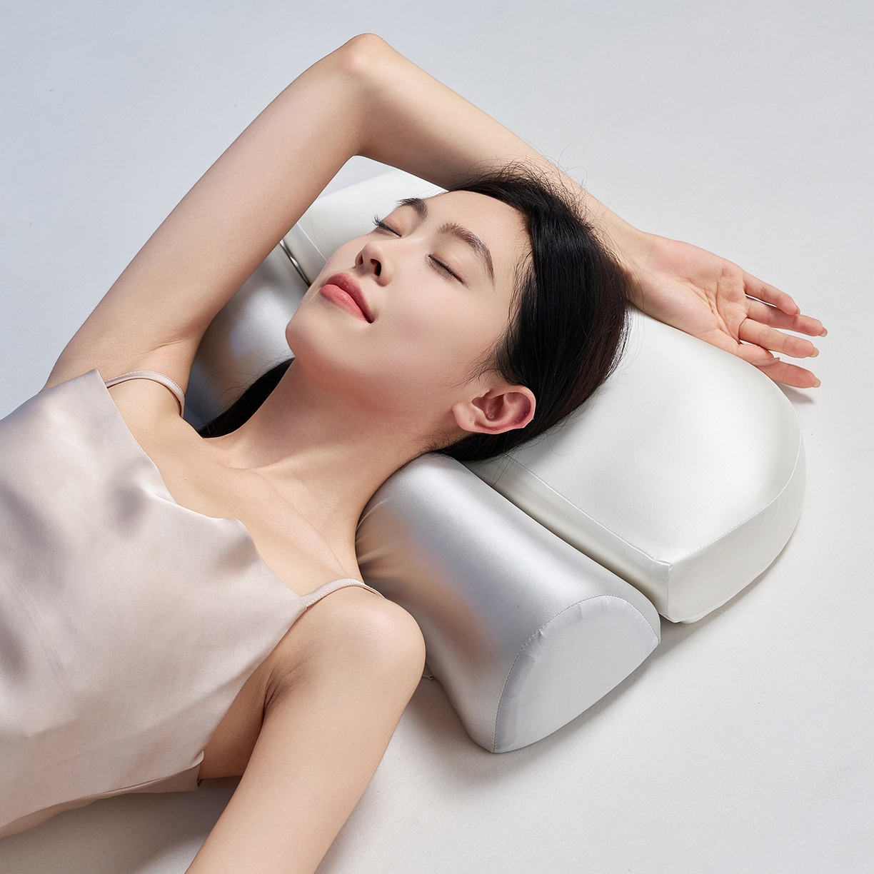 91家纺网 家纺一手货源 找家纺 乐可 2025新款零压记忆牵引枕头枕芯 零压记忆-牵引枕灰