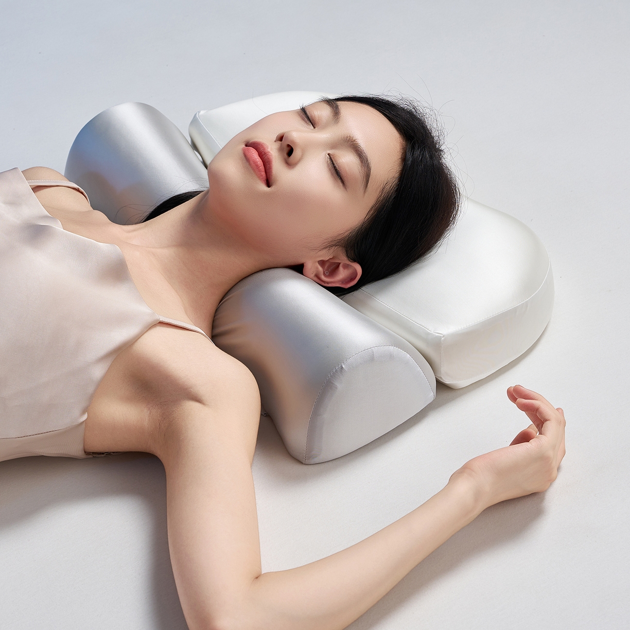 91家纺网 家纺一手货源 找家纺 乐可 2025新款零压记忆牵引枕头枕芯 零压记忆-牵引枕灰