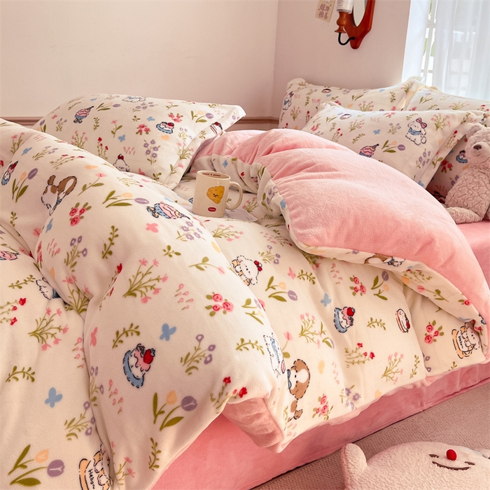 91家纺网 家纺一手货源 找家纺 寻米 2025新款高克重加厚保暖牛奶绒四件套-第二批 小狗茶园-粉