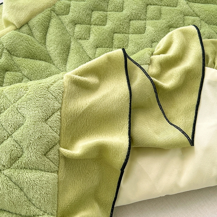 91家纺网 家纺一手货源 找家纺 梦舒羽 2025新款牛奶绒夹棉花边枕套情侣双人加长枕芯套枕头套-轻奢 花边轻奢款-果绿