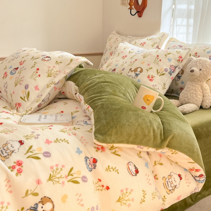 91家纺网 家纺一手货源 找家纺 寻米 2025新款高克重加厚保暖牛奶绒四件套-第二批 小狗茶园-绿