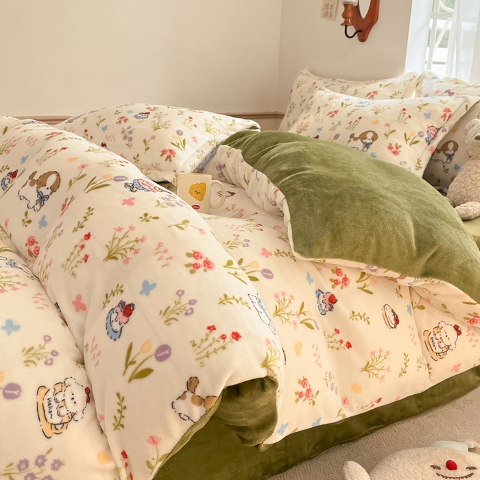 91家纺网 家纺一手货源 找家纺 寻米 2025新款高克重加厚保暖牛奶绒四件套-第二批 小狗茶园-绿