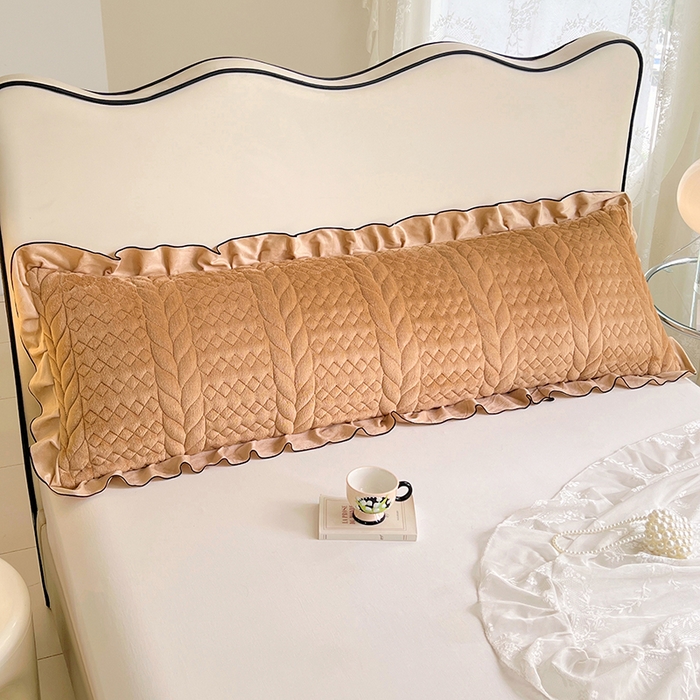 91家纺网 家纺一手货源 找家纺 梦舒羽 2025新款牛奶绒夹棉花边枕套情侣双人加长枕芯套枕头套-轻奢 花边轻奢款-奶茶咖