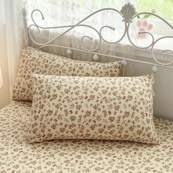 91家纺网 家纺一手货源 找家纺 爱彼家纺 2025新款水洗水洗棉印花床笠单品床笠床笠三件套风格一 莓花蝶语