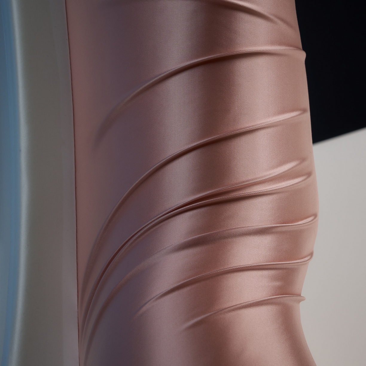 91家纺网 家纺一手货源 找家纺 乐可 2025新款零压记忆牵引枕头枕芯 零压记忆-牵引枕粉