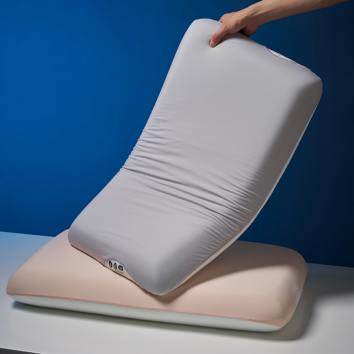 91家纺网 家纺一手货源 找家纺 乐可 2025新款生物基艾草零度绵枕头枕芯 生物基艾草零度绵枕灰