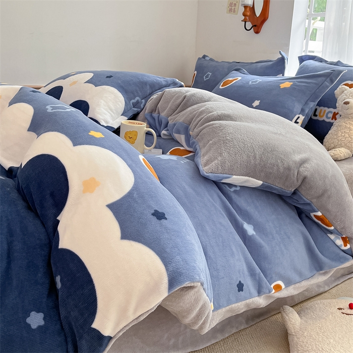 91家纺网 家纺一手货源 找家纺 寻米 2025新款高克重加厚保暖牛奶绒四件套-第二批 小熊梦境