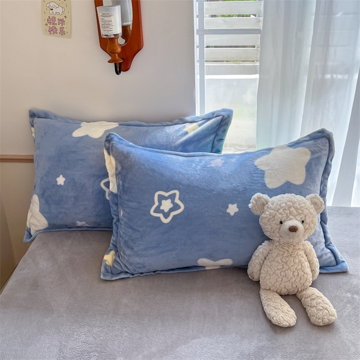 91家纺网 家纺一手货源 找家纺 寻米 2025新款高克重加厚保暖牛奶绒四件套-第二批 星空萌物