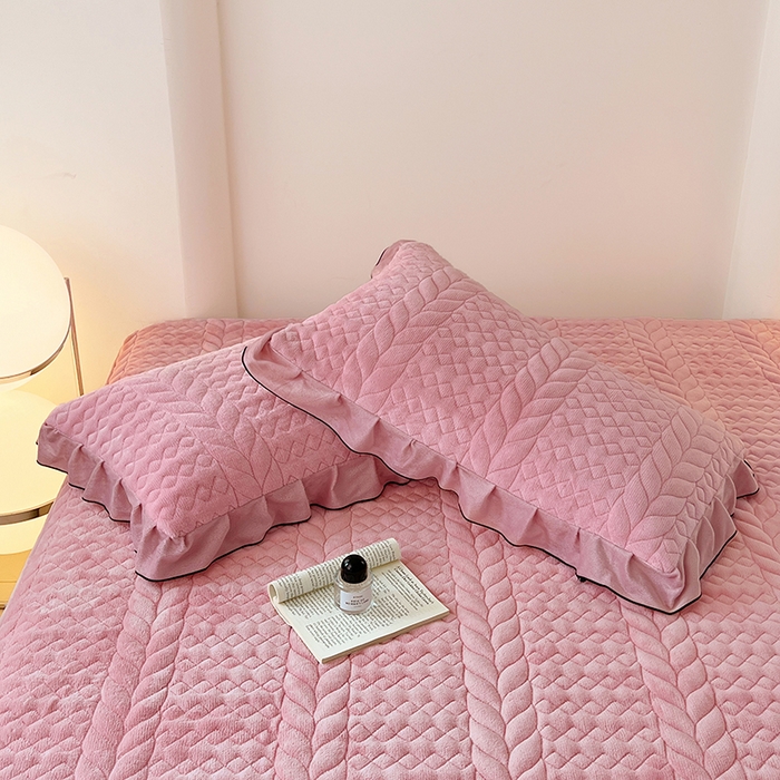 91家纺网 家纺一手货源 找家纺 （总）梦舒羽 2025新款牛奶绒花边夹棉枕套单人宿舍枕芯套枕头套一对-轻奢