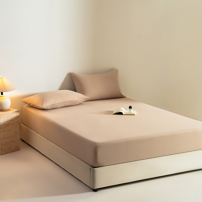 91家纺网 家纺一手货源 找家纺 Mr.pig猪先生水洗棉 2025新款A类50支双股全棉纯棉贡缎磨毛单床笠床笠单件 奶茶香槟