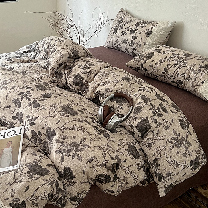 91家纺网 家纺一手货源 找家纺 梵克保罗 2025新款亚麻复古花边系列四件套 茶野