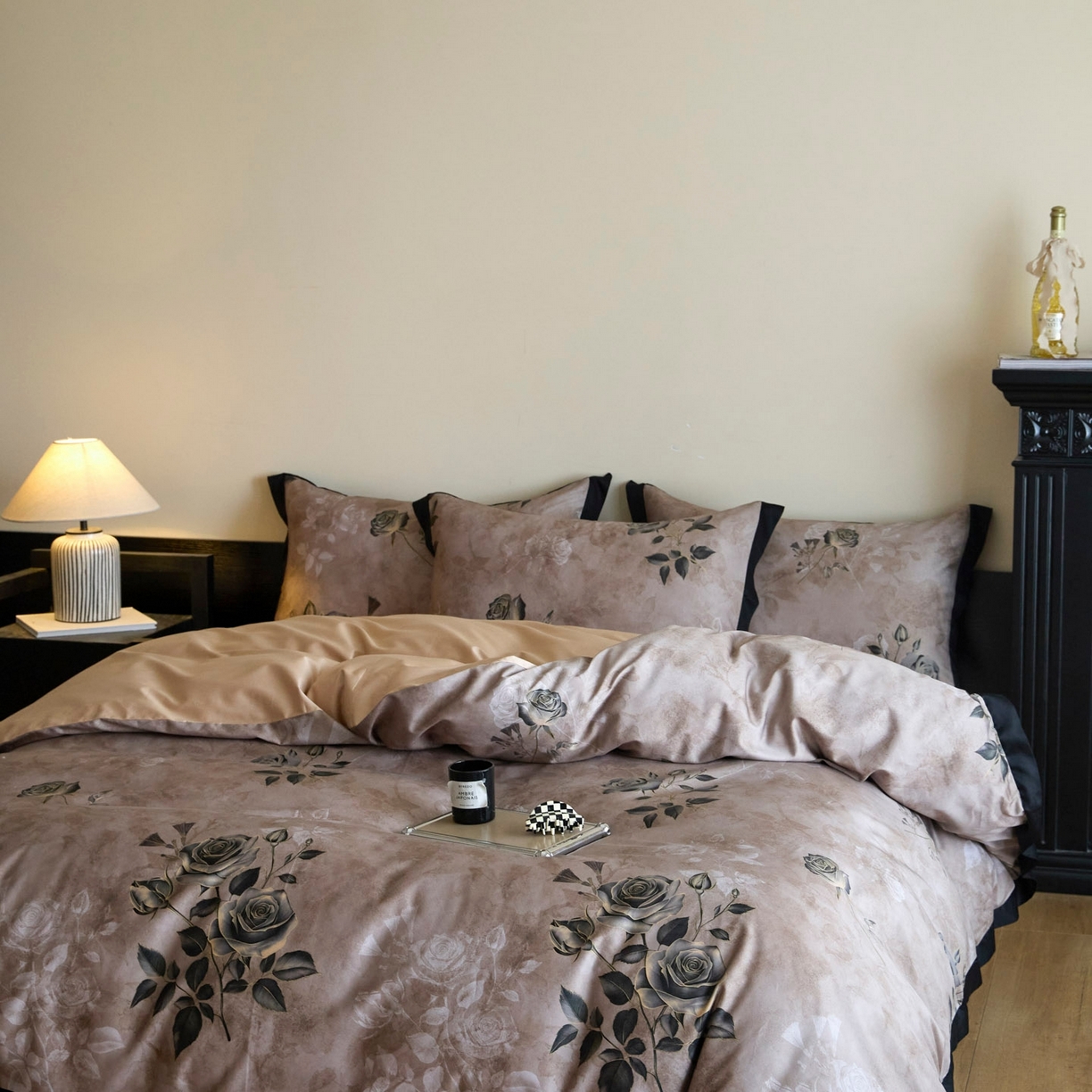 91家纺网 家纺一手货源 找家纺 帝王家纺 2025新款爆款秋冬印花四件套轻奢高级感磨毛超柔亲肤四季款 玫瑰之约-咖