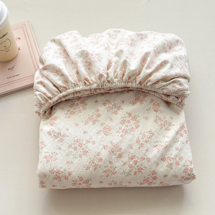 91家纺网 家纺一手货源 找家纺 爱彼家纺 2025新款水洗水洗棉印花床笠单品床笠床笠三件套风格二 浅粉碎花