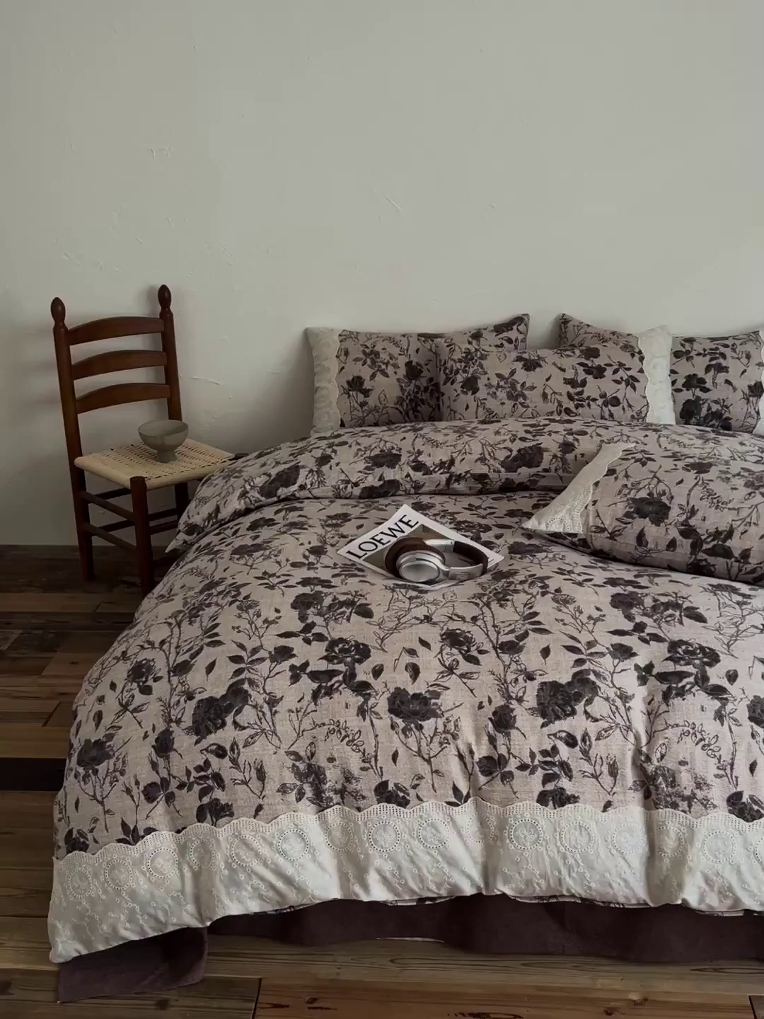 91家纺网 家纺一手货源 找家纺 梵克保罗 2025新款亚麻复古花边系列四件套 茶野