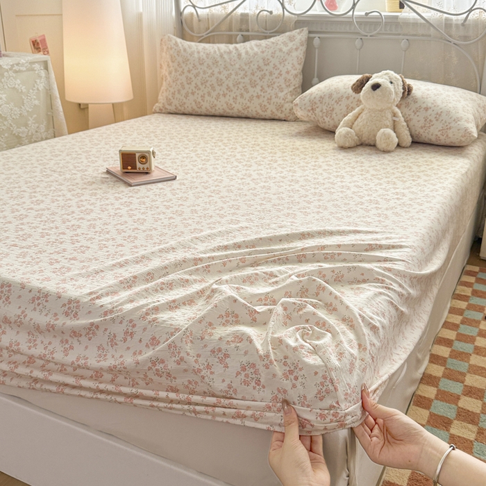 91家纺网 家纺一手货源 找家纺 爱彼家纺 2025新款水洗水洗棉印花床笠单品床笠床笠三件套风格二 浅粉碎花