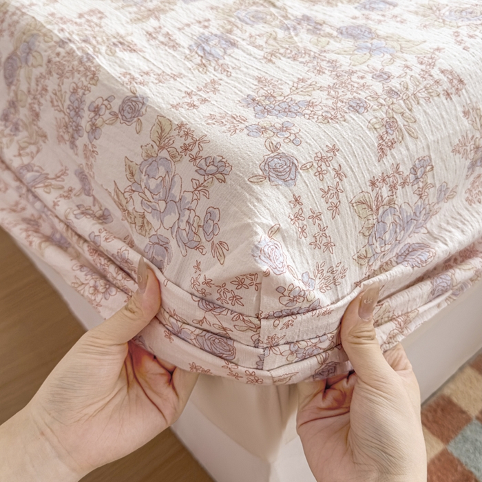 91家纺网 家纺一手货源 找家纺 爱彼家纺 2025新款水洗水洗棉印花床笠单品床笠床笠三件套风格二 淡彩花漾