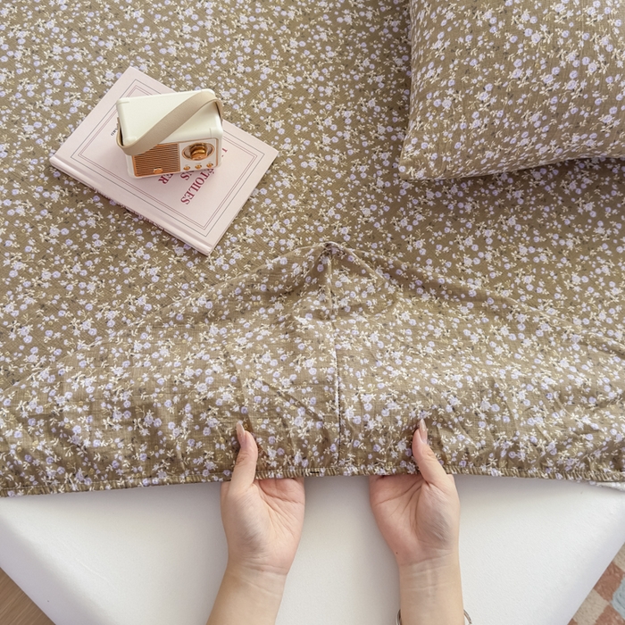 91家纺网 家纺一手货源 找家纺 爱彼家纺 2025新款水洗水洗棉印花床笠单品床笠床笠三件套风格二 花底碎星