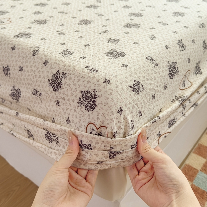 91家纺网 家纺一手货源 找家纺 爱彼家纺 2025新款水洗水洗棉印花床笠单品床笠床笠三件套风格二 玫瑰絮