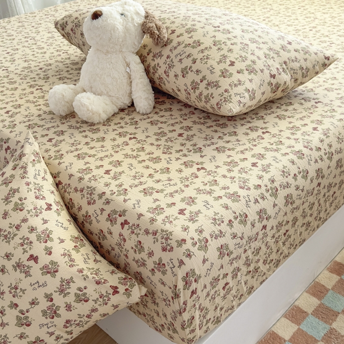 91家纺网 家纺一手货源 找家纺 爱彼家纺 2025新款水洗水洗棉印花床笠单品床笠床笠三件套风格二 莓花蝶语