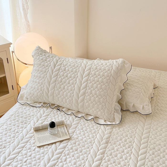 91家纺网 家纺一手货源 找家纺 梦舒羽 2025新款牛奶绒花边夹棉枕套单人宿舍枕芯套枕头套一对-轻奢 花边轻奢款-象牙白