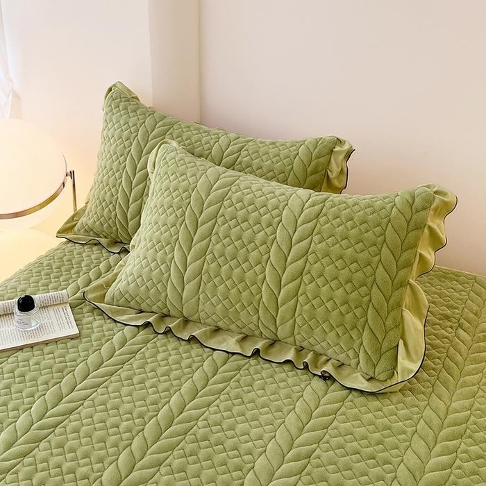 91家纺网 家纺一手货源 找家纺 梦舒羽 2025新款牛奶绒花边夹棉枕套单人宿舍枕芯套枕头套一对-轻奢 花边轻奢款-果绿