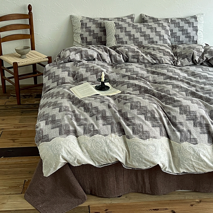 91家纺网 家纺一手货源 找家纺 梵克保罗 2025新款亚麻复古花边系列四件套 方格灰