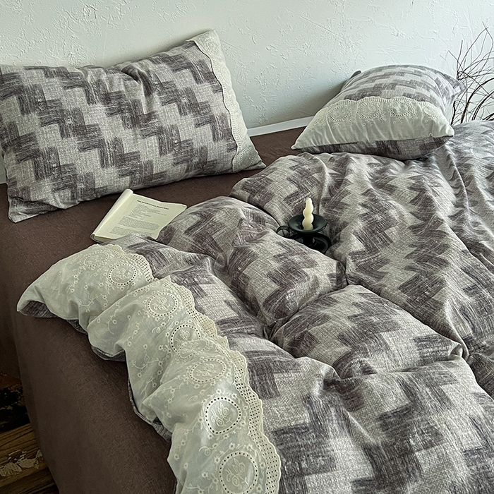 91家纺网 家纺一手货源 找家纺 梵克保罗 2025新款亚麻复古花边系列四件套 方格灰