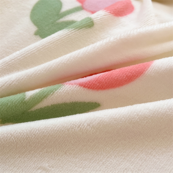 91家纺网 家纺一手货源 找家纺 寻米 2025新款高克重加厚保暖牛奶绒四件套-第二批 郁香小兔