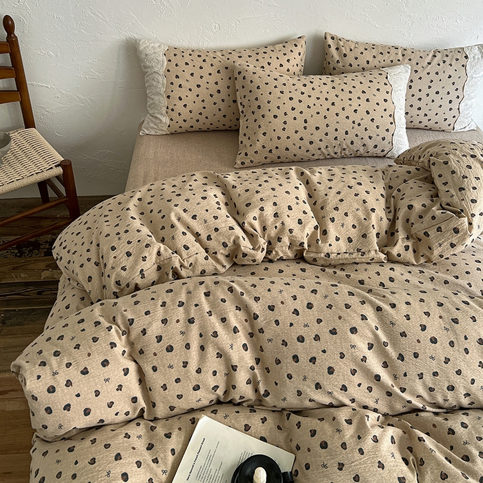 91家纺网 家纺一手货源 找家纺 梵克保罗 2025新款亚麻复古花边系列四件套 复古豹