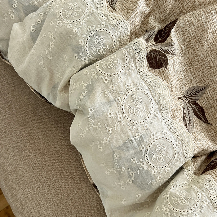 91家纺网 家纺一手货源 找家纺 梵克保罗 2025新款亚麻复古花边系列四件套 花季