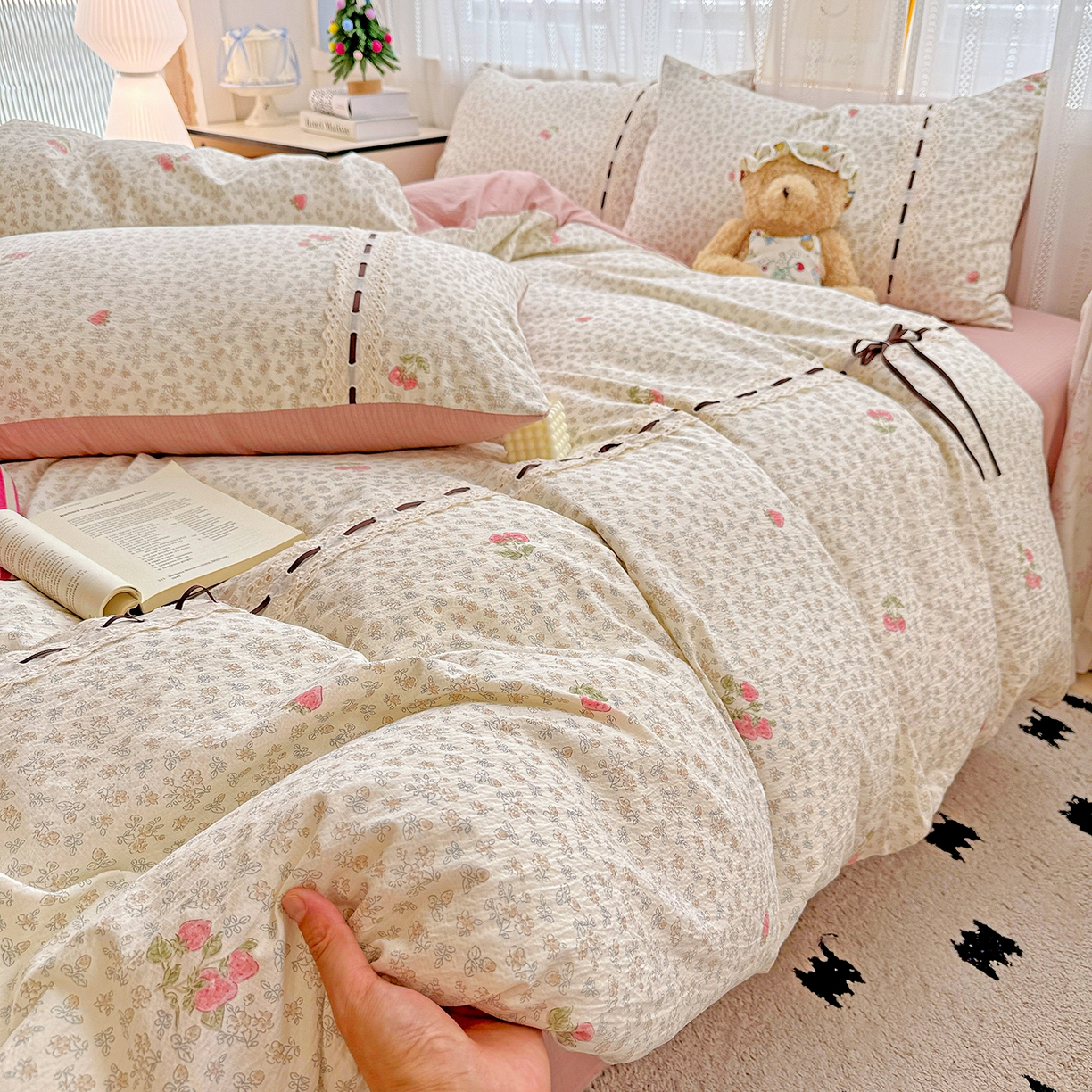 91家纺网 家纺一手货源 找家纺 梵克保罗 2025新款古法水洗棉全棉花边蝴蝶结四件套 悠然雅居