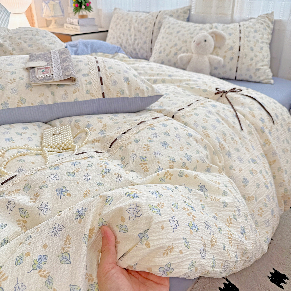 91家纺网 家纺一手货源 找家纺 梵克保罗 2025新款古法水洗棉全棉花边蝴蝶结四件套 鸢尾兰