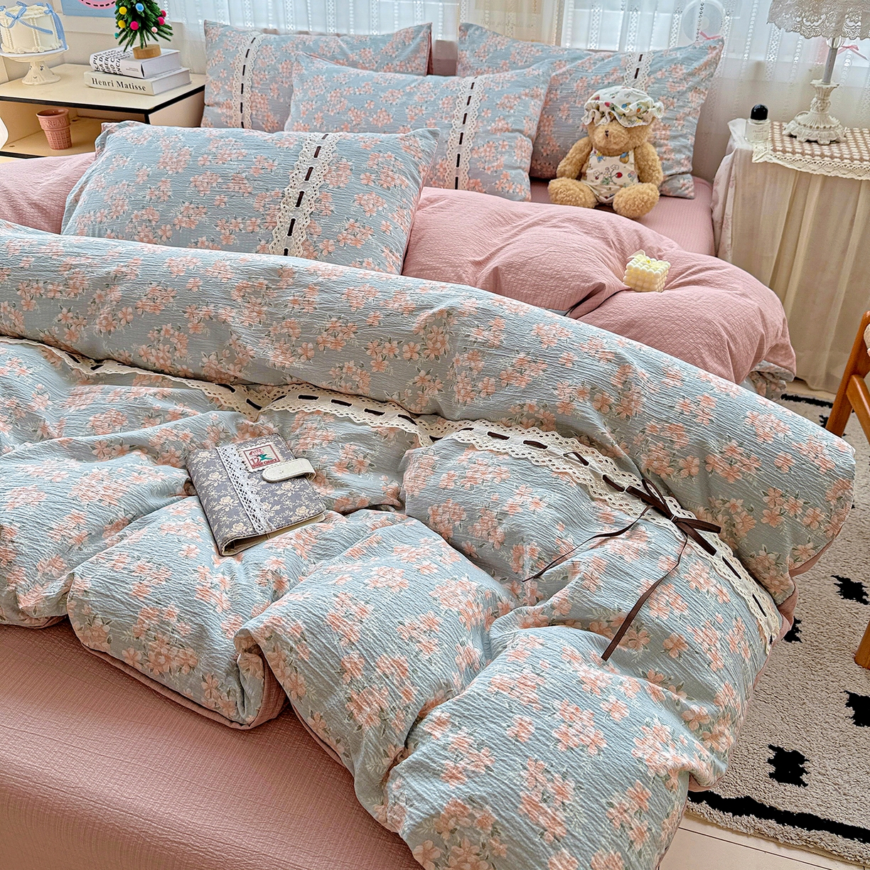 91家纺网 家纺一手货源 找家纺 梵克保罗 2025新款古法水洗棉全棉花边蝴蝶结四件套 雅集