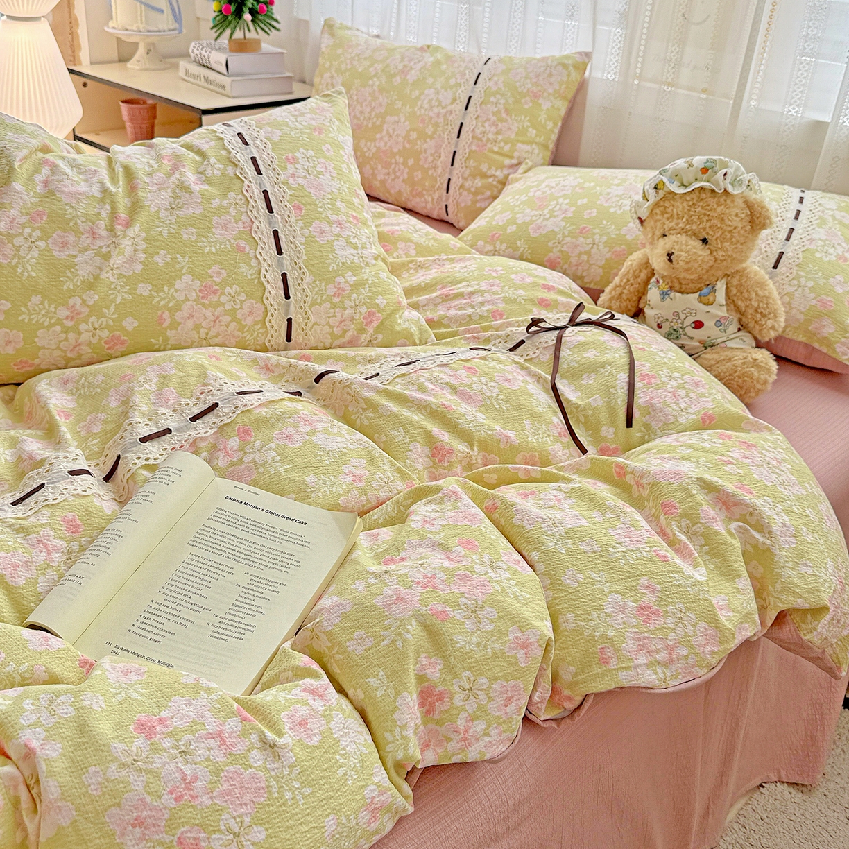 91家纺网 家纺一手货源 找家纺 梵克保罗 2025新款古法水洗棉全棉花边蝴蝶结四件套 觅秋