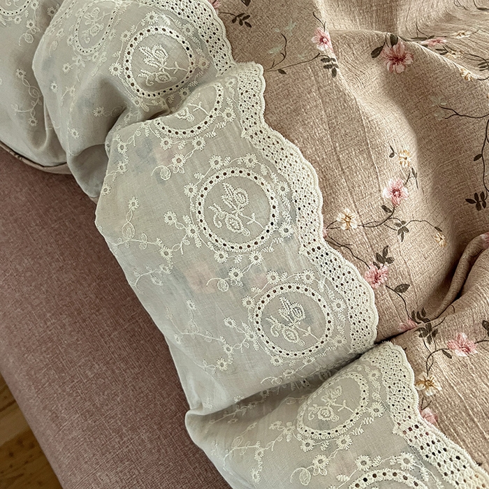 91家纺网 家纺一手货源 找家纺 梵克保罗 2025新款亚麻复古花边系列四件套 花言