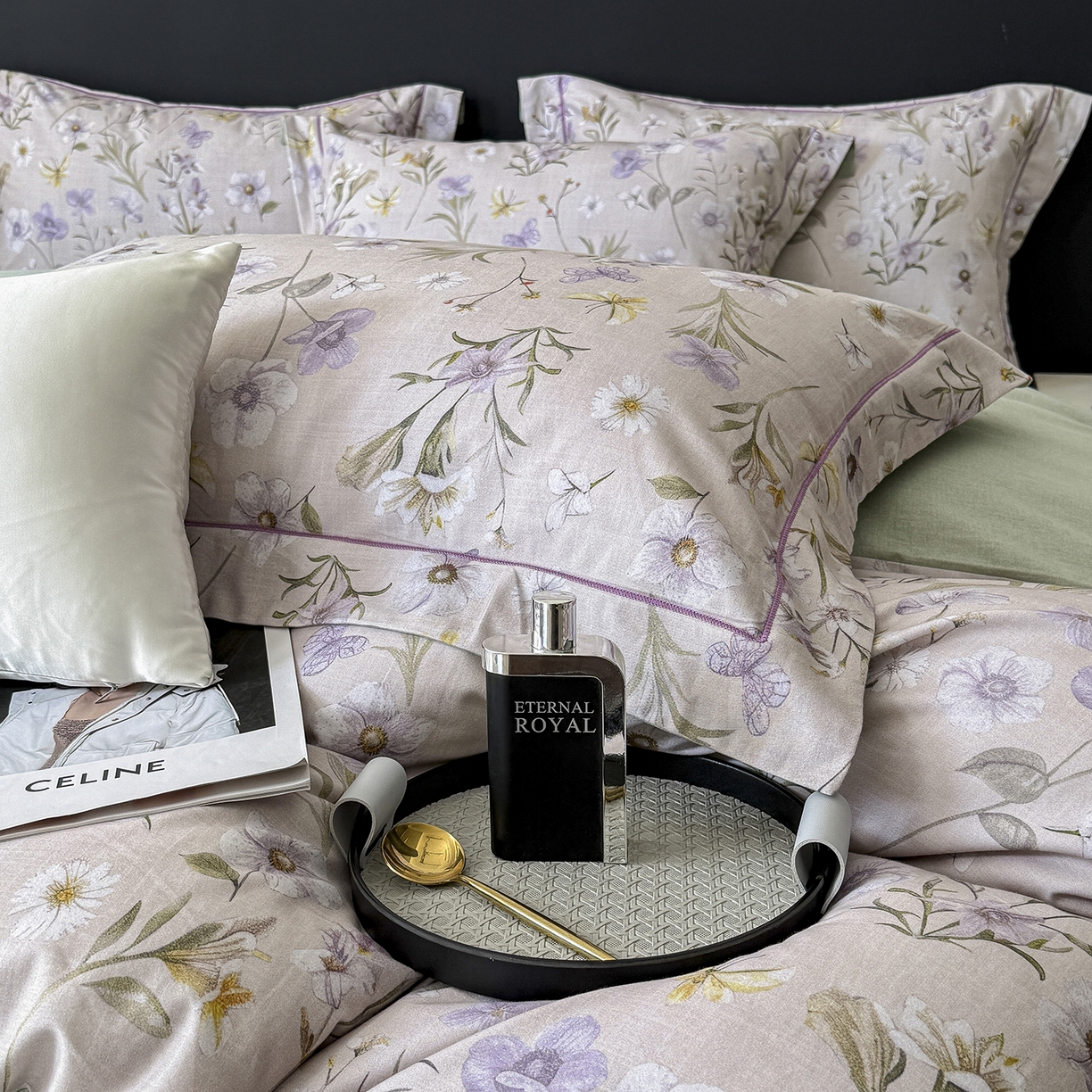 91家纺网 家纺一手货源 找家纺 梵克保罗 2025秋冬新款数码印花全棉磨毛单被套三件套四件套系列 唯有暗香-灰