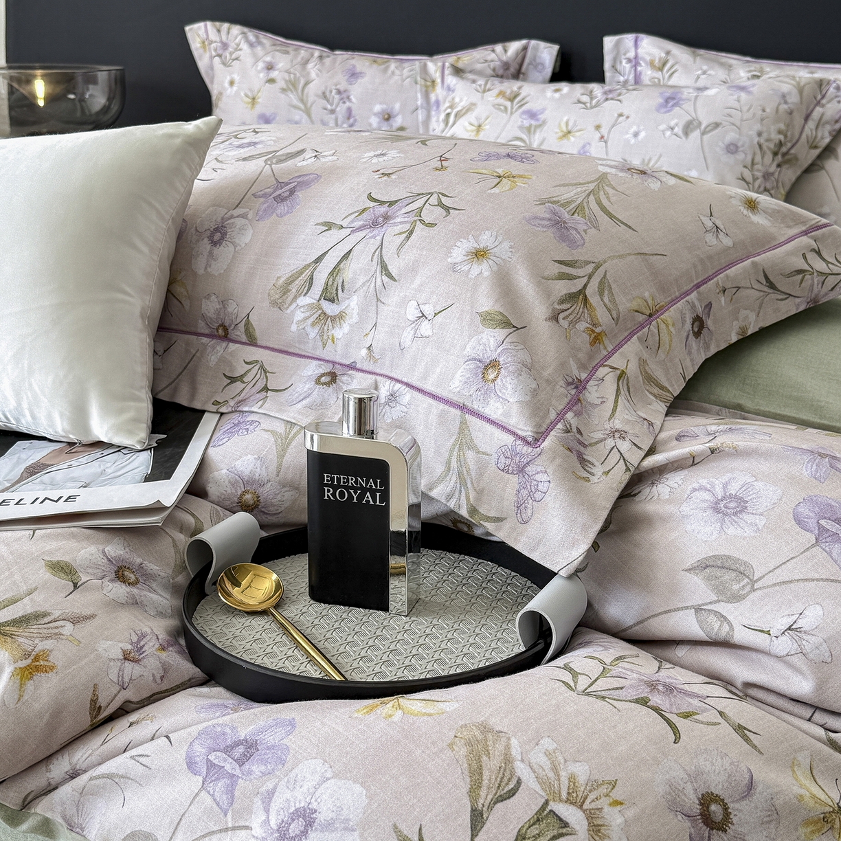 91家纺网 家纺一手货源 找家纺 梵克保罗 2025秋冬新款数码印花全棉磨毛单被套三件套四件套系列 唯有暗香-灰