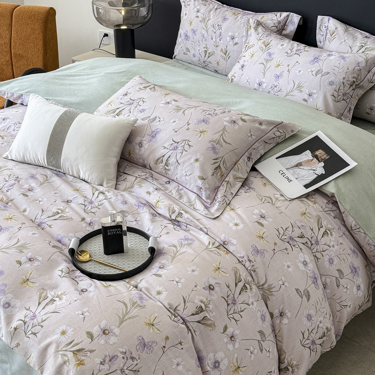 91家纺网 家纺一手货源 找家纺 梵克保罗 2025秋冬新款数码印花全棉磨毛单被套三件套四件套系列 唯有暗香-灰